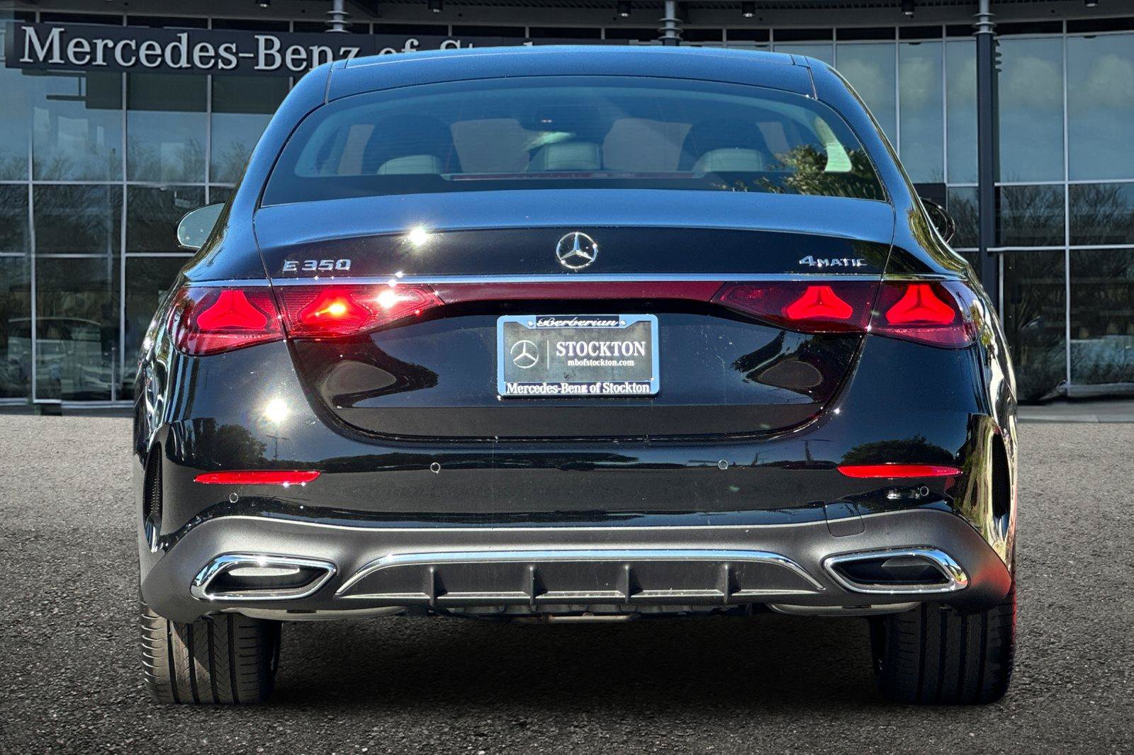 New 2026 Mercedes-Benz E 350 4MATIC Sedan image 5