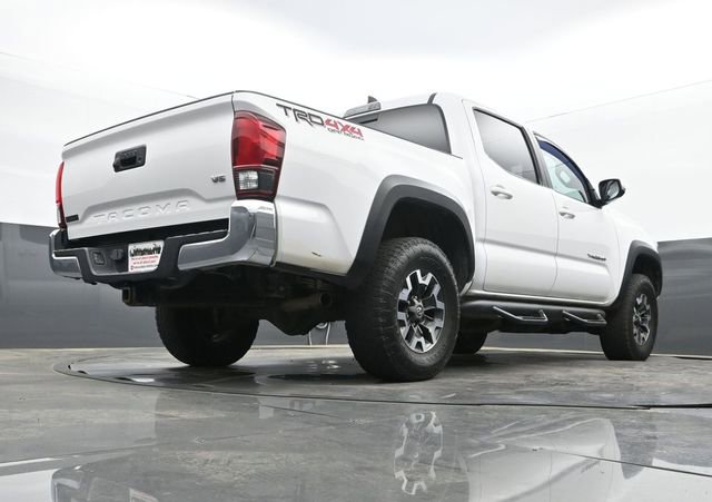 Used 2018 Toyota Tacoma TRD Off-Road image 11
