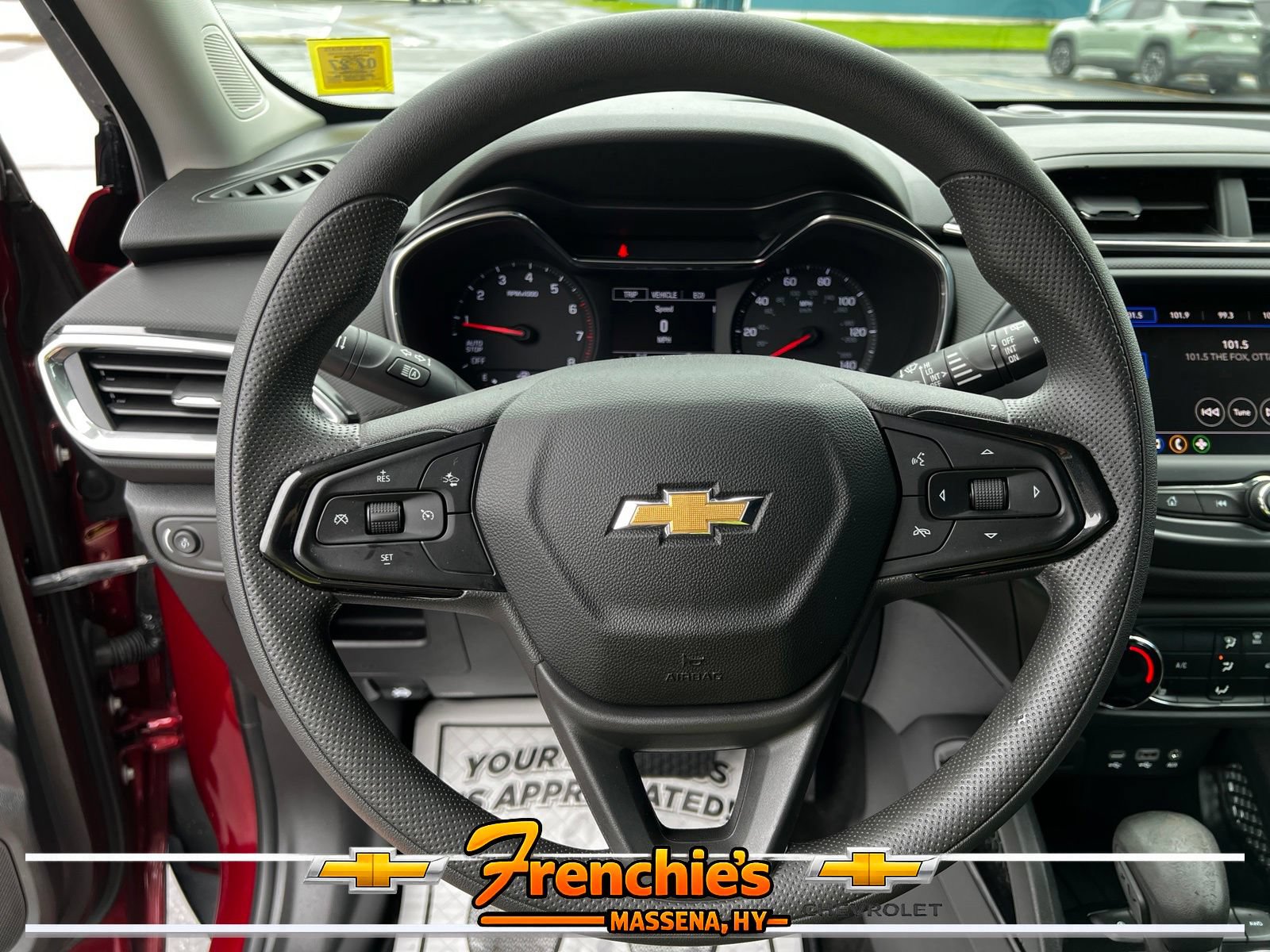 Used 2022 Chevrolet TrailBlazer LT AWD/4WD image 12