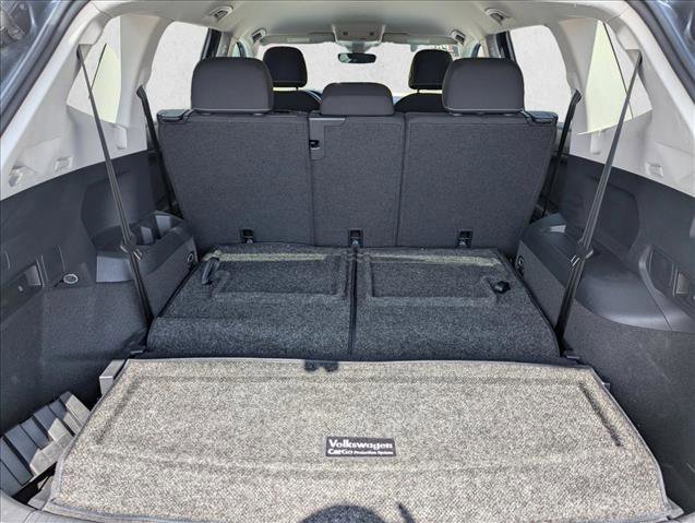 Certified 2024 Volkswagen Tiguan S image 30