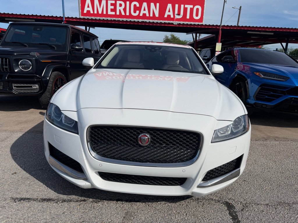 Used 2016 Jaguar XF Prestige RWD image 5