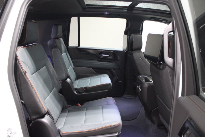 New 2026 GMC Yukon XL AT4 w/ AT4 Premium Plus Package AWD/4WD image 31