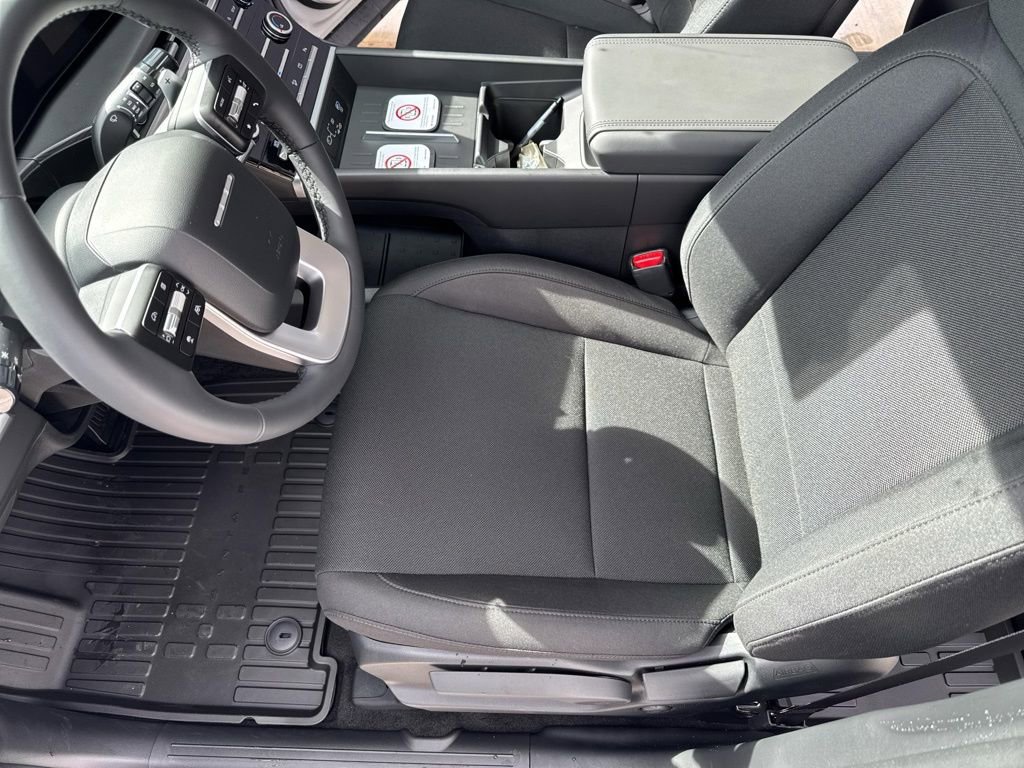 New 2026 Hyundai Santa Fe SE image 11