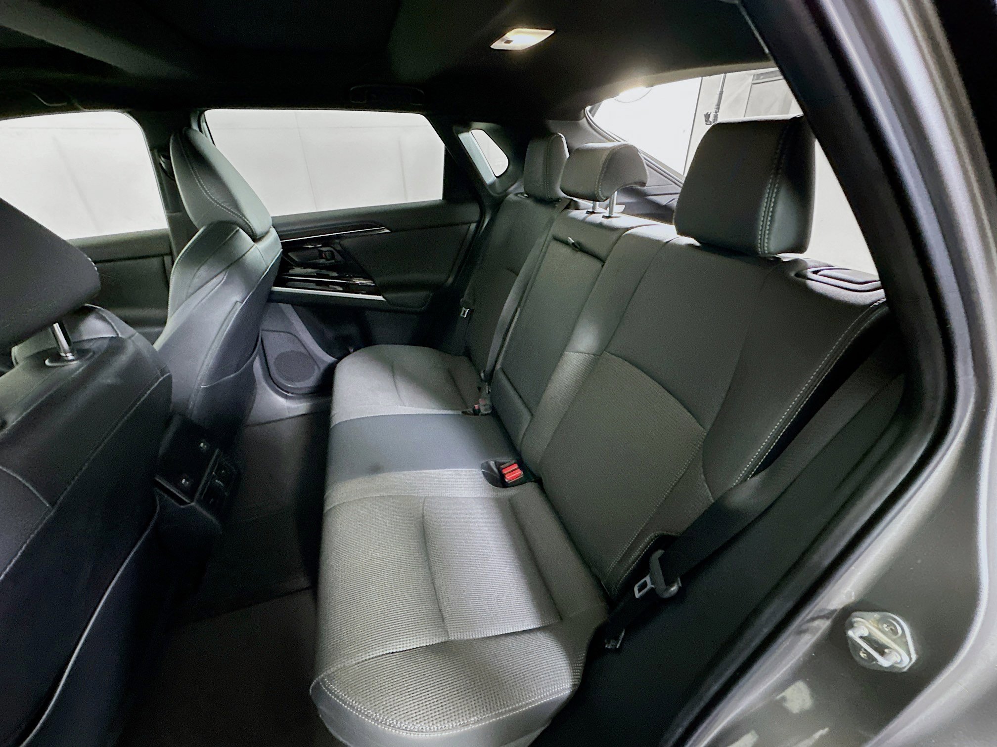 Used 2025 Toyota bZ4X FWD image 28