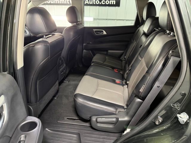 Used 2020 Nissan Pathfinder SL image 11