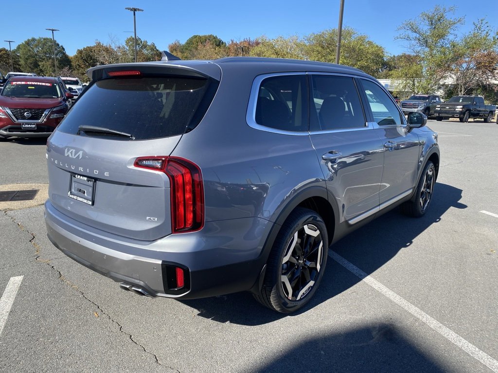 New 2025 Kia Telluride S image 7