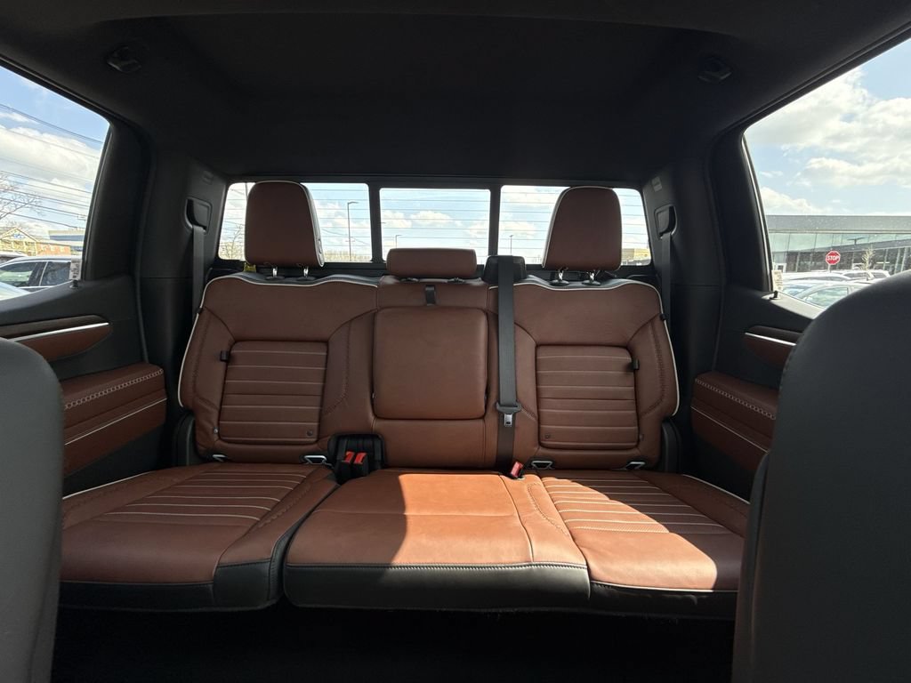 Used 2026 GMC Sierra 1500 Denali Ultimate AWD/4WD image 24
