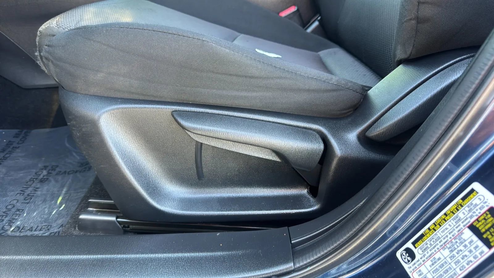 Used 2018 MAZDA MAZDA3 Sport FWD image 17