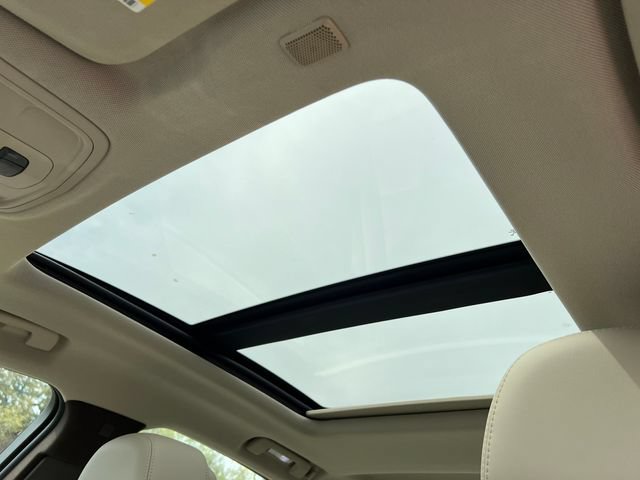 Used 2013 Cadillac XTS Luxury w/ Driver Awareness Package FWD image 6