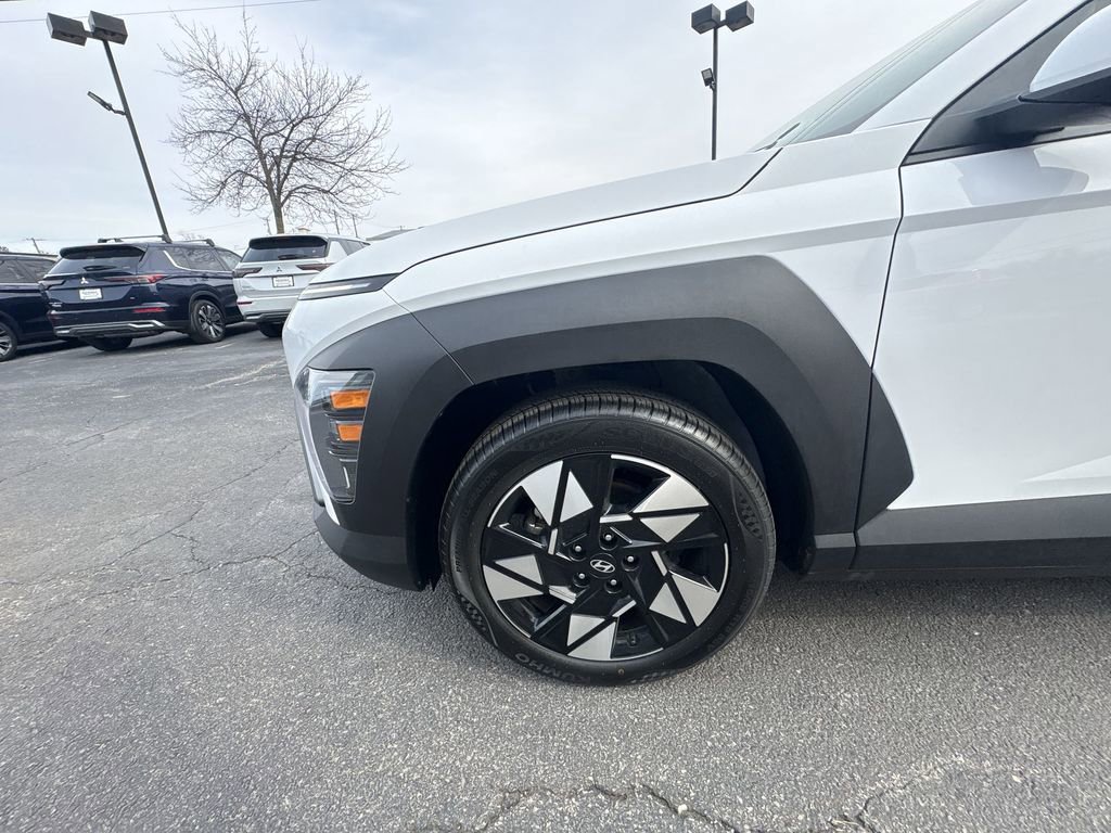 Used 2025 Hyundai Kona SEL image 17