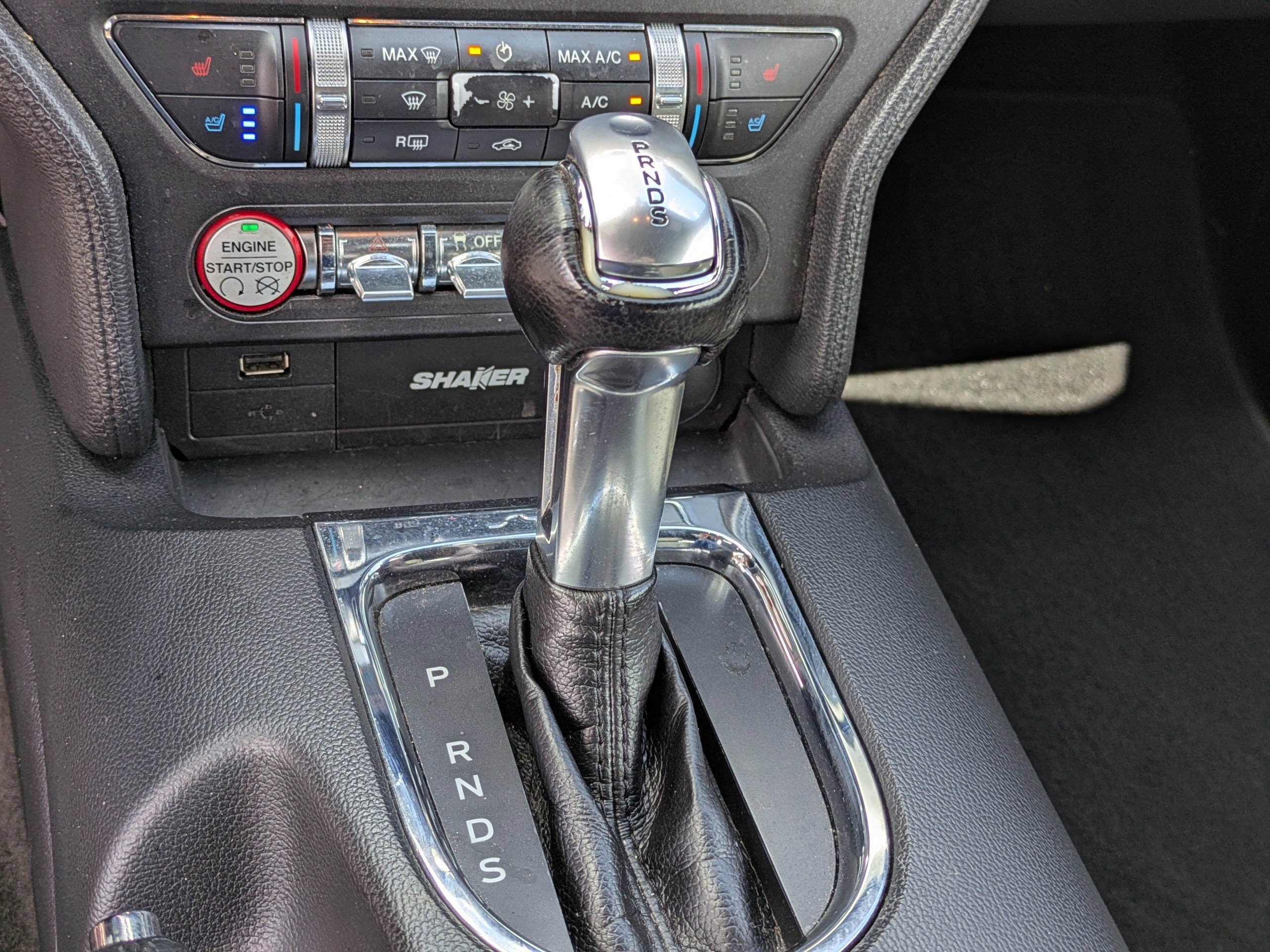 Used 2017 Ford Mustang Premium RWD image 19