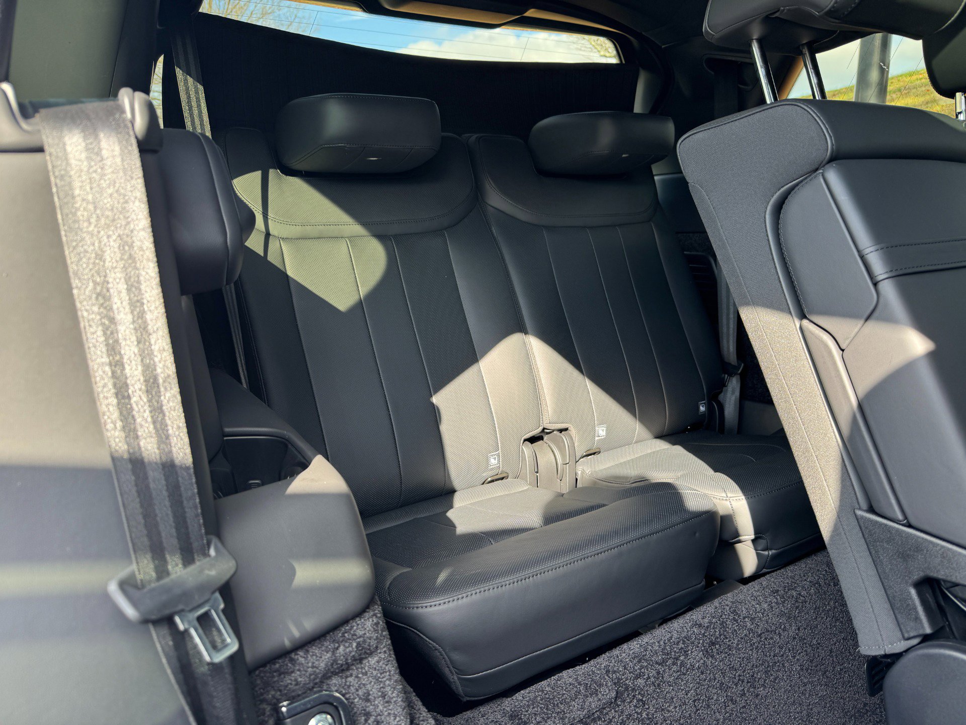 Used 2024 Land Rover Range Rover Long Wheelbase SE image 61