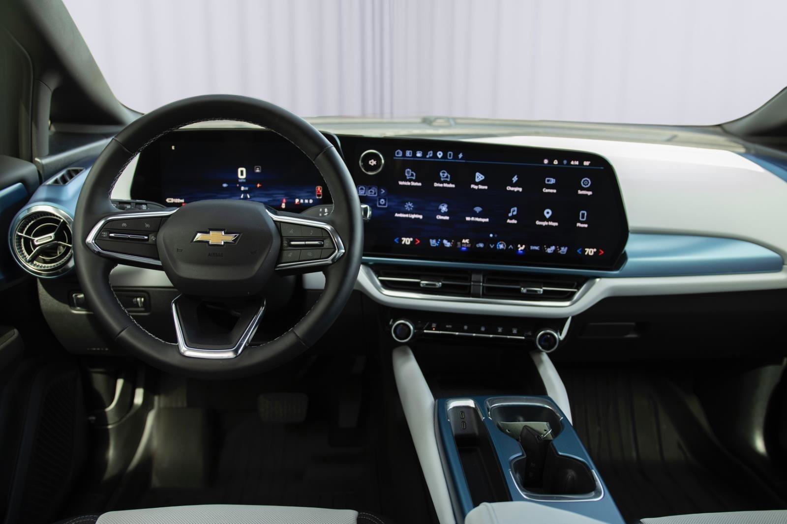 Used 2024 Chevrolet Equinox EV LT AWD/4WD image 3