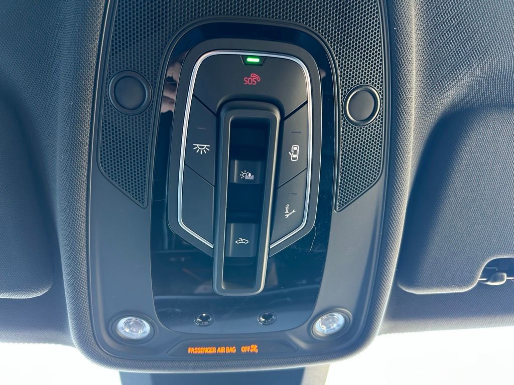 Used 2022 Audi Q8 Premium Plus w/ Premium Plus Package image 40