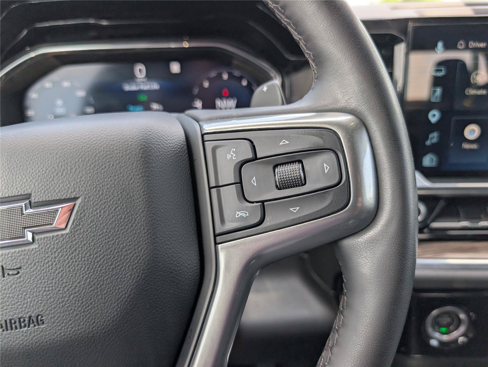 Used 2023 Chevrolet Silverado 1500 RST w/ Z71 Off-Road Package AWD/4WD image 23