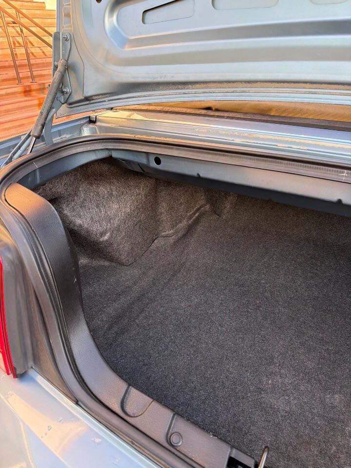 Used 2007 Ford Mustang Premium RWD image 30