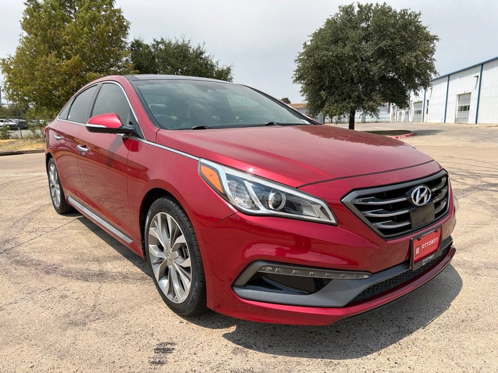 Used 2017 Hyundai Sonata Limited 2.0T FWD image 2
