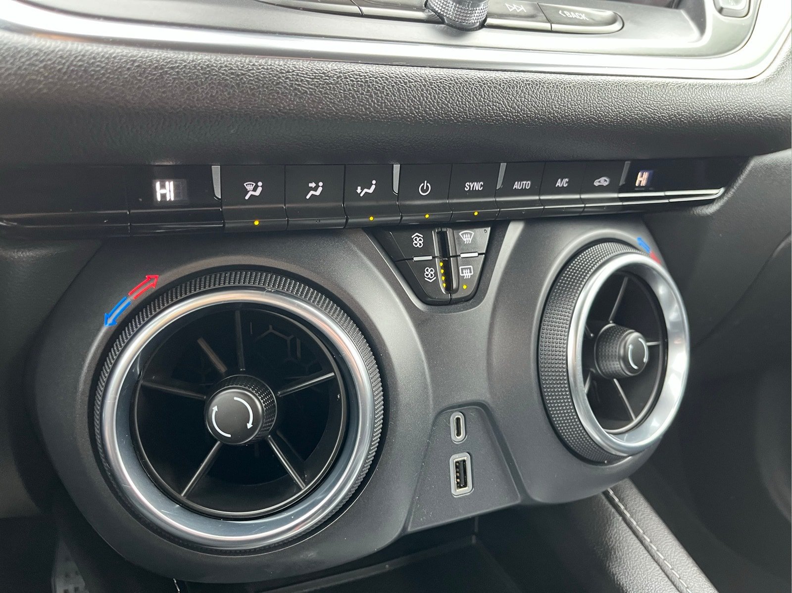 Used 2023 Chevrolet Blazer LT w/ Driver Confidence Package FWD image 19