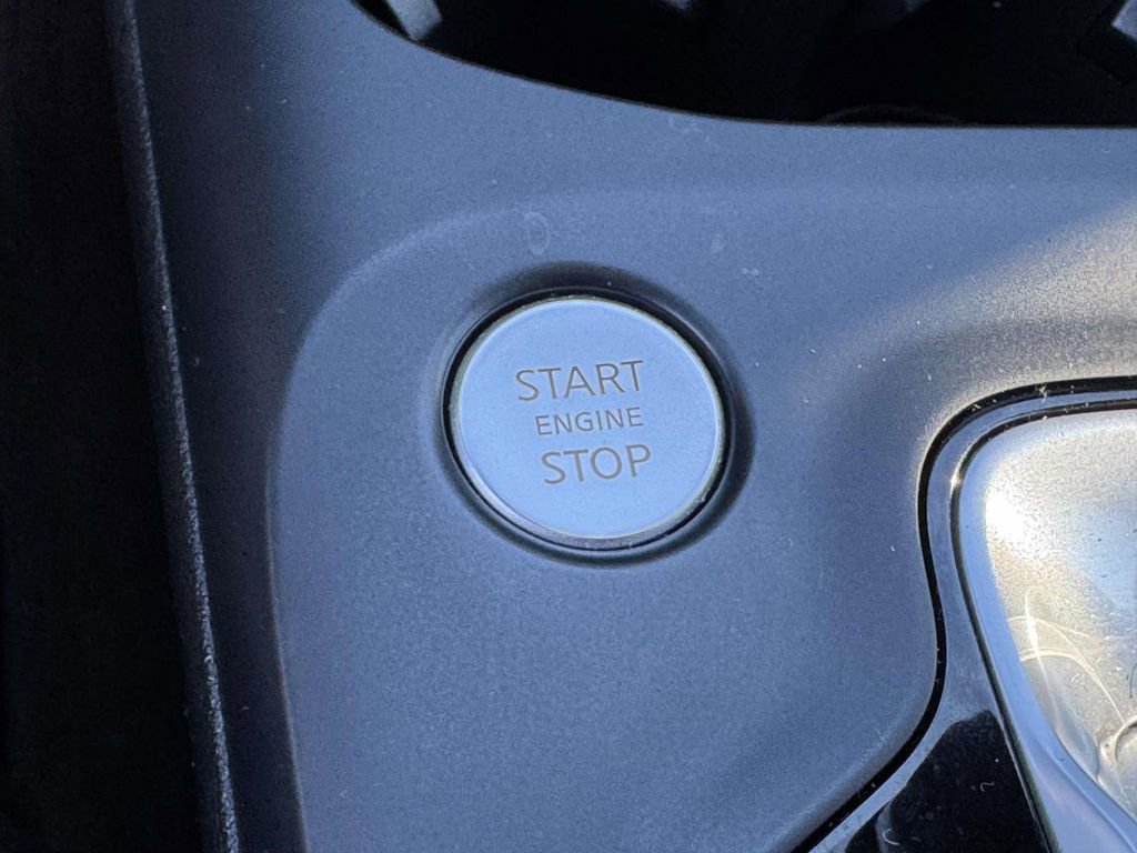 Used 2023 INFINITI QX55 Luxe w/ Cargo Package image 8