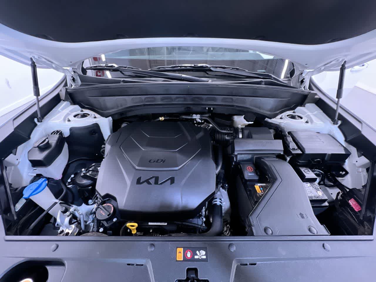 Used 2025 Kia Telluride S FWD image 11