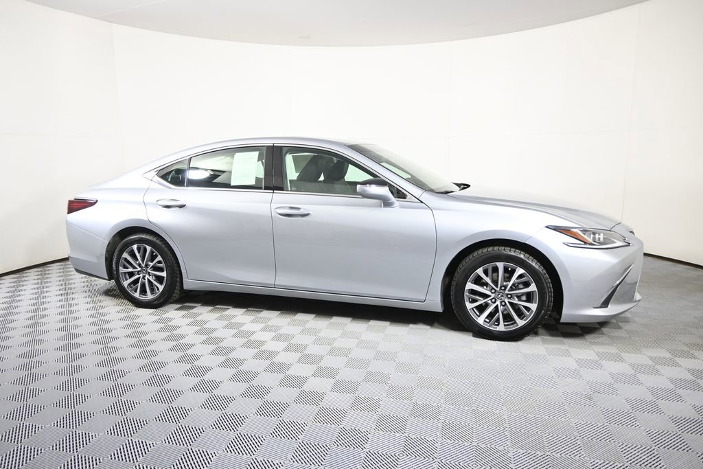 Used 2023 Lexus ES 350 w/ Premium Package image 8