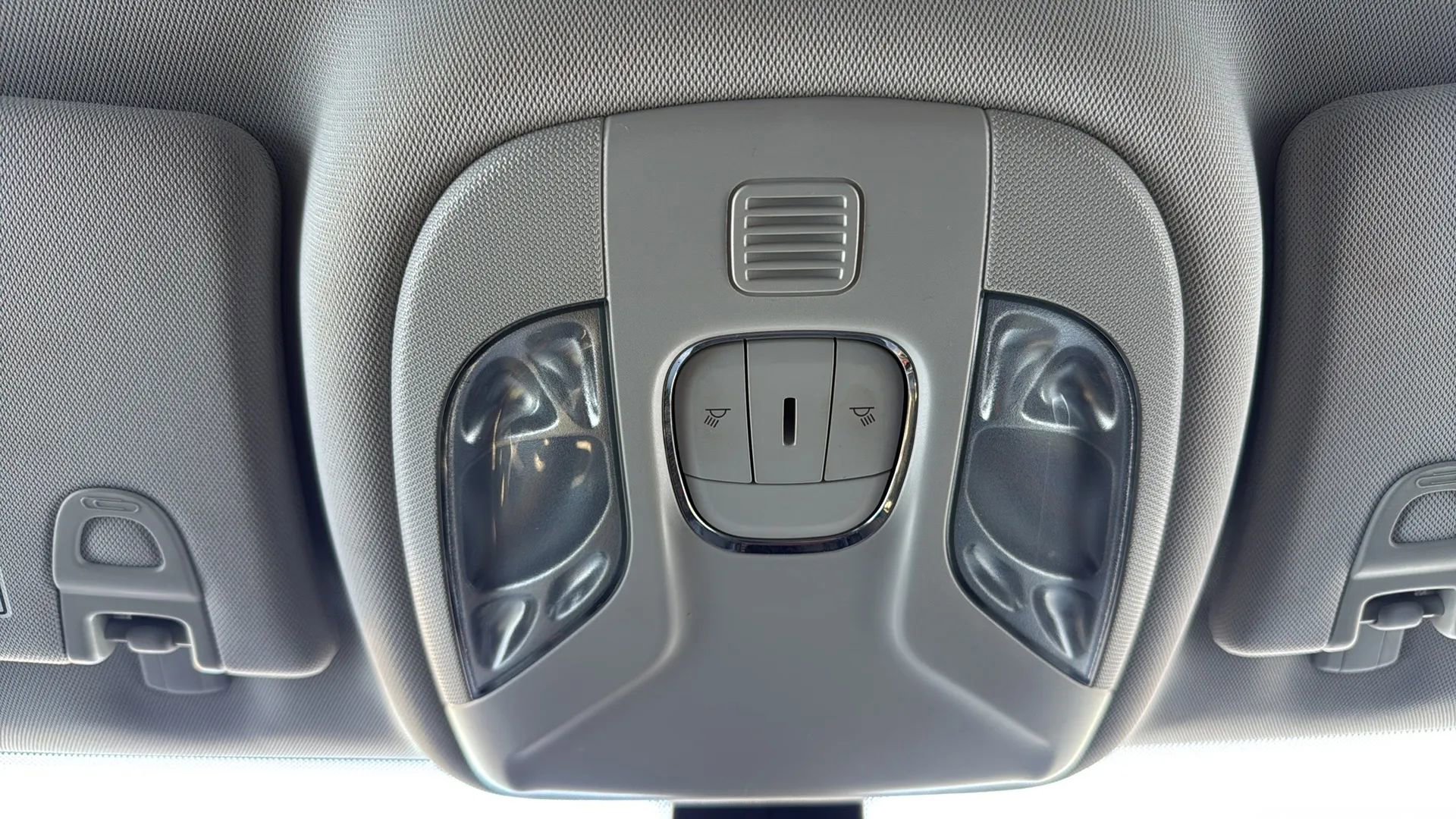 Used 2019 Jeep Compass Trailhawk image 21