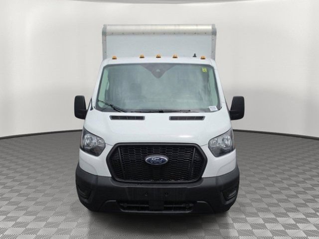 Used 2022 Ford Transit 350 DRW RWD image 2