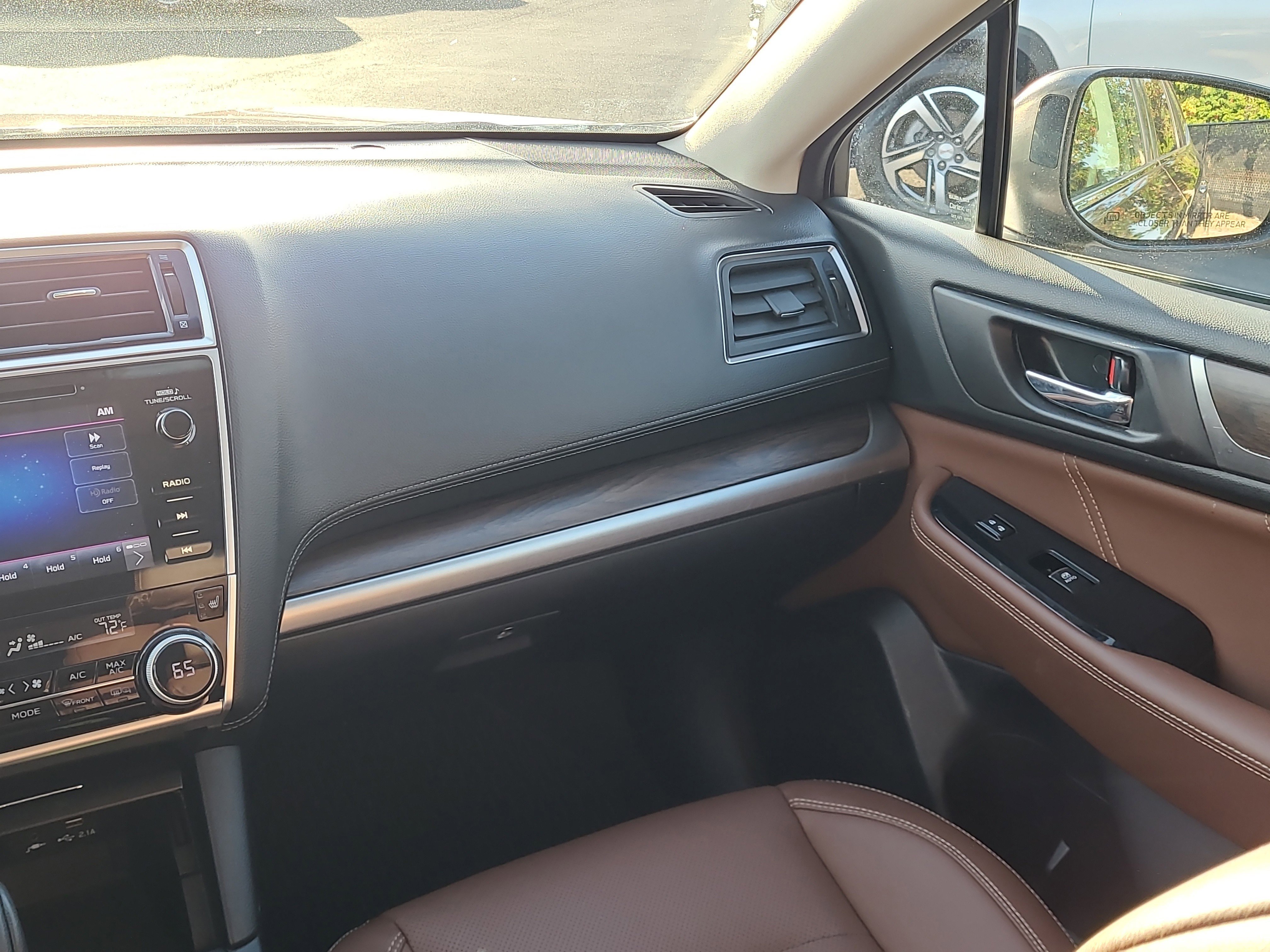 Used 2019 Subaru Outback 2.5i Touring image 18