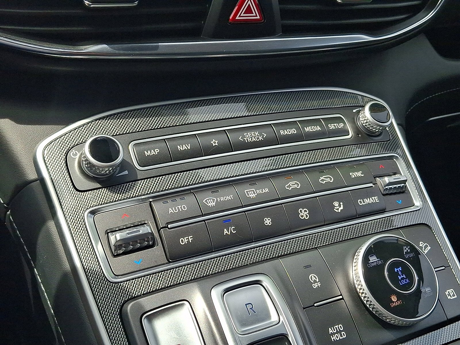 Certified 2023 Hyundai Santa Fe SEL w/ Premium Package AWD/4WD image 16