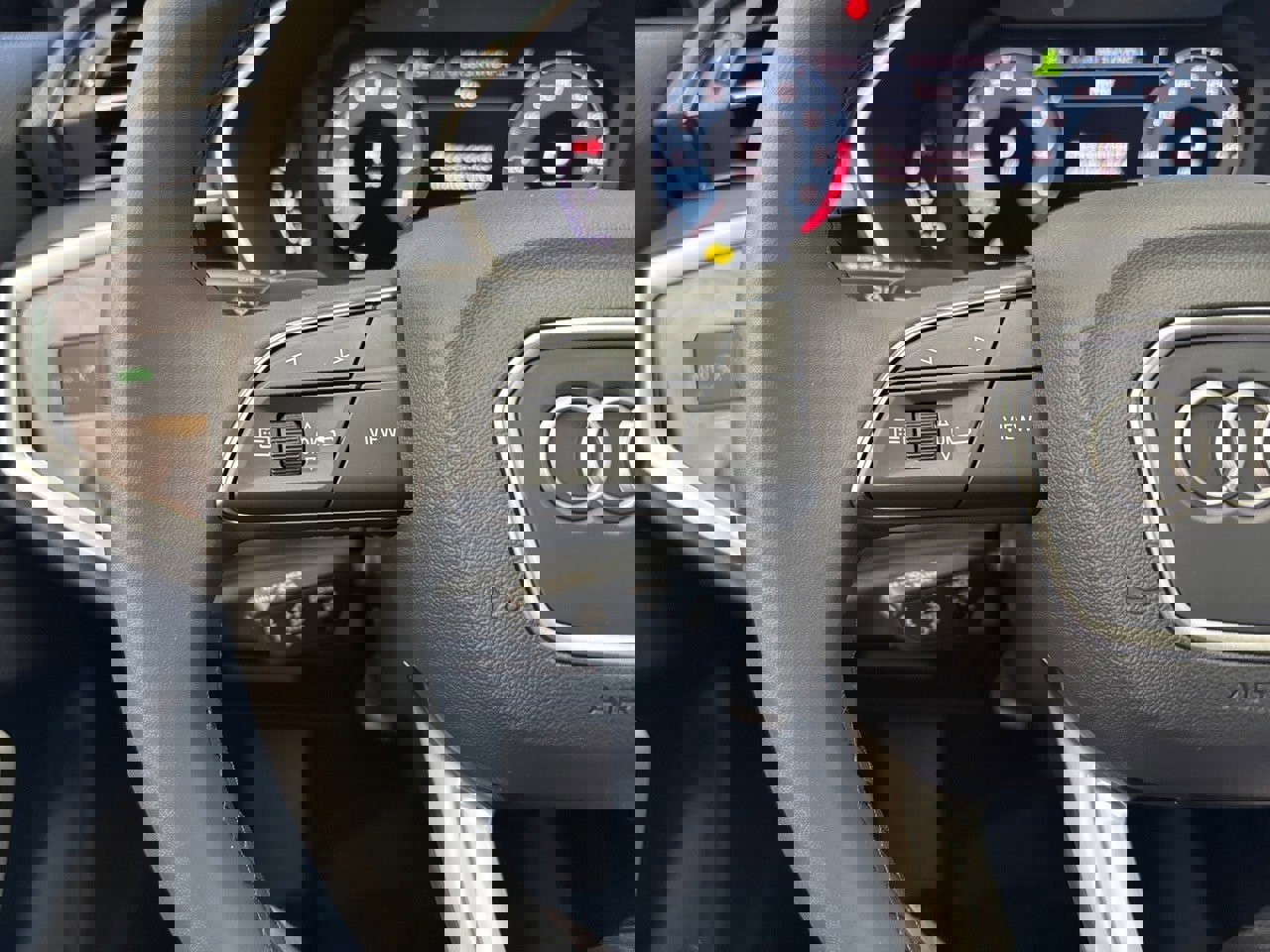 New 2025 Audi Q3 2.0T Premium image 21