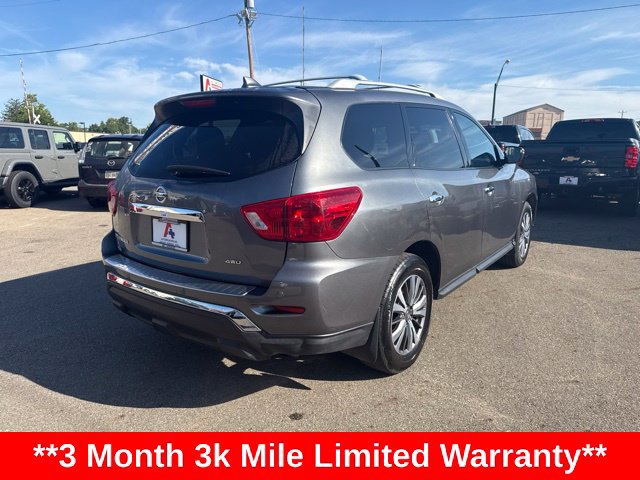 Used 2020 Nissan Pathfinder S AWD/4WD image 2
