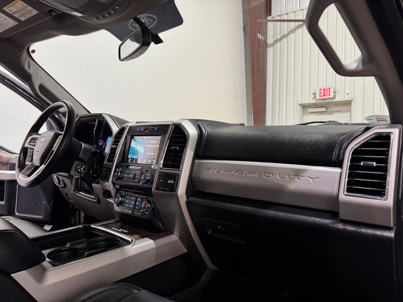 Used 2018 Ford F250 Lariat w/ FX4 Off-Road Package AWD/4WD image 10