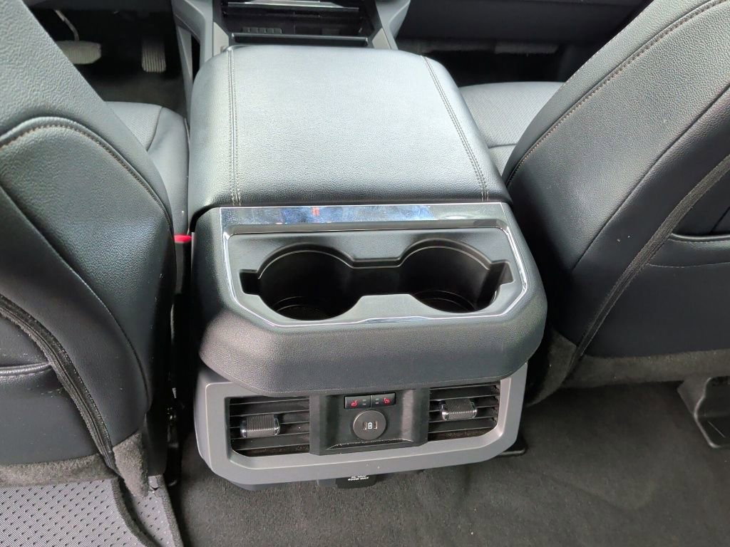 Used 2026 Ford F450 Lariat w/ FX4 Off-Road Package image 44