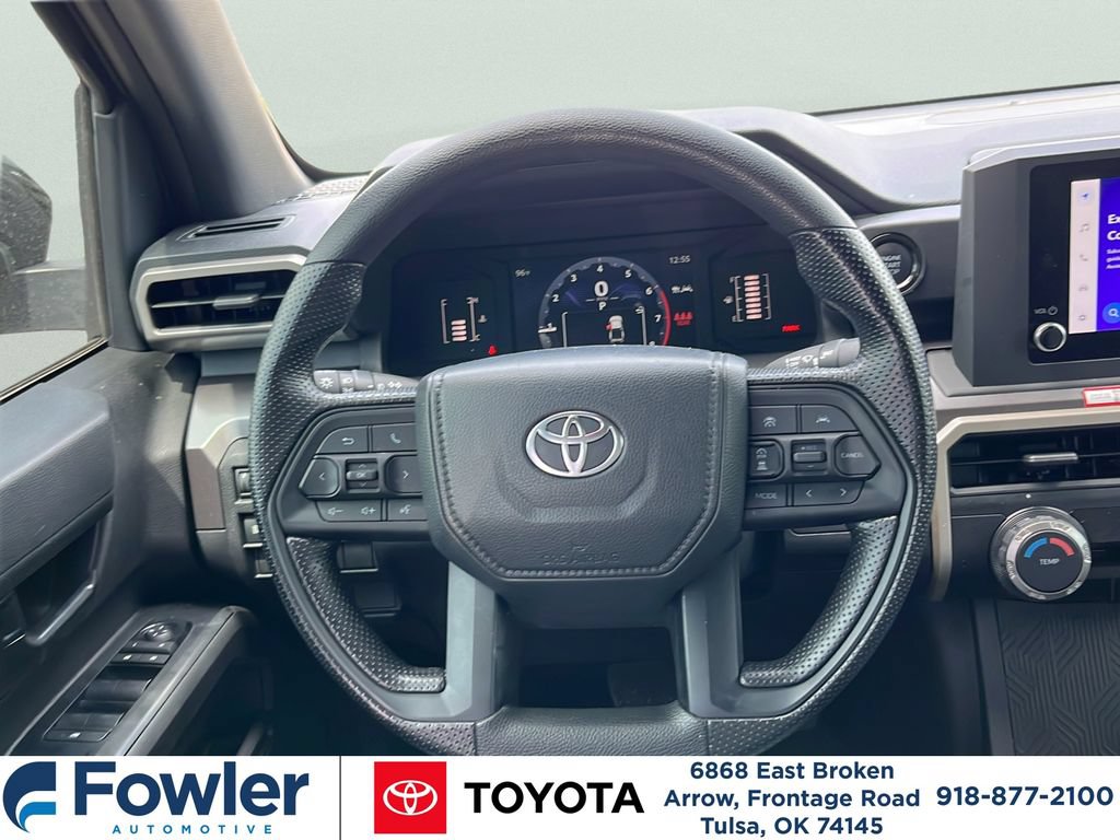 Certified 2025 Toyota Tacoma SR5 AWD/4WD image 15