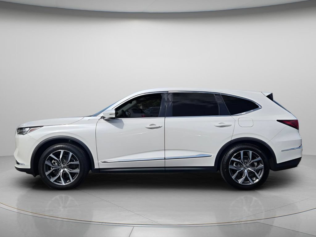 Used 2024 Acura MDX SH-AWD w/ Technology Package image 3