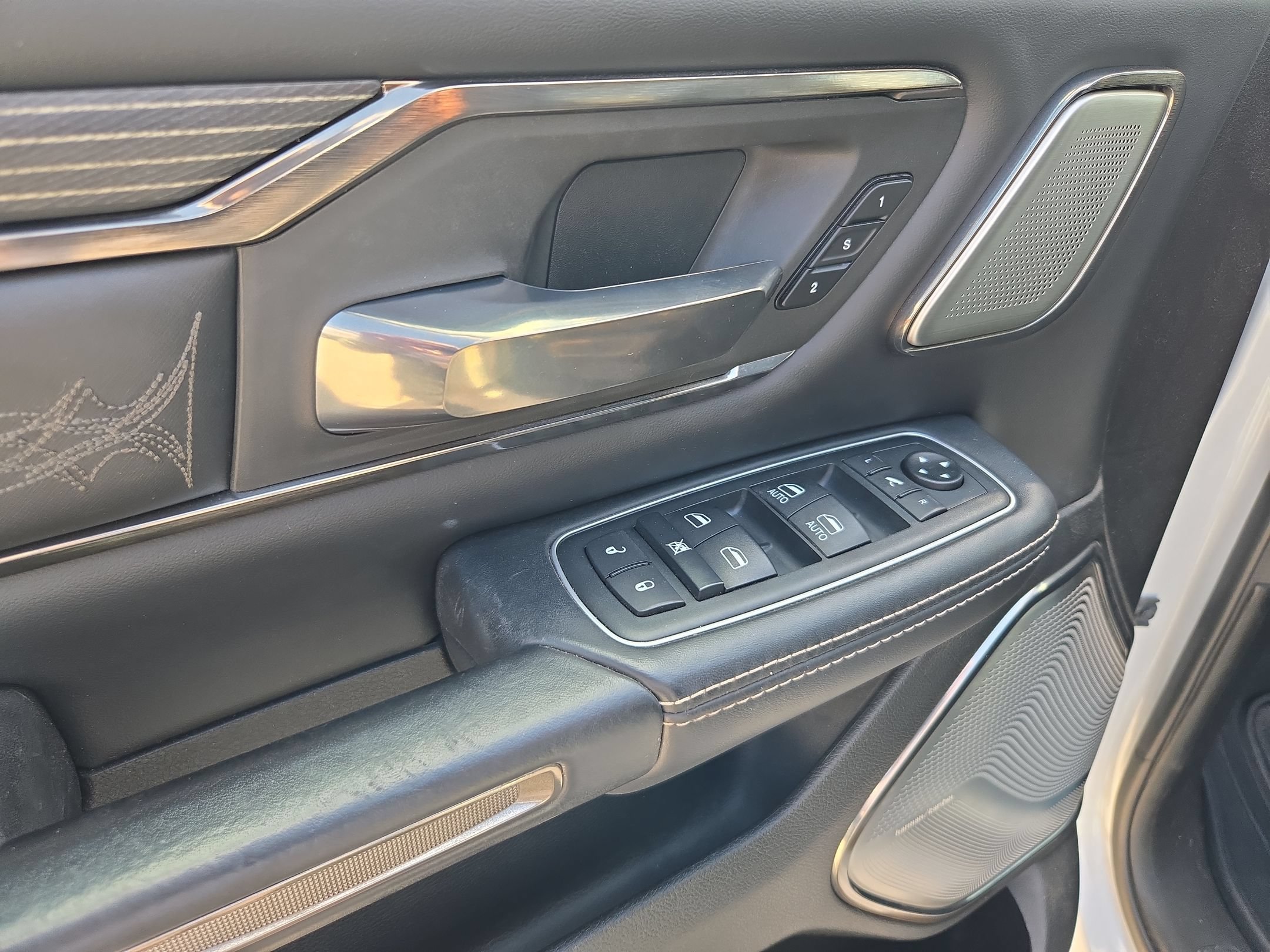 Used 2020 RAM 1500 Limited AWD/4WD image 12