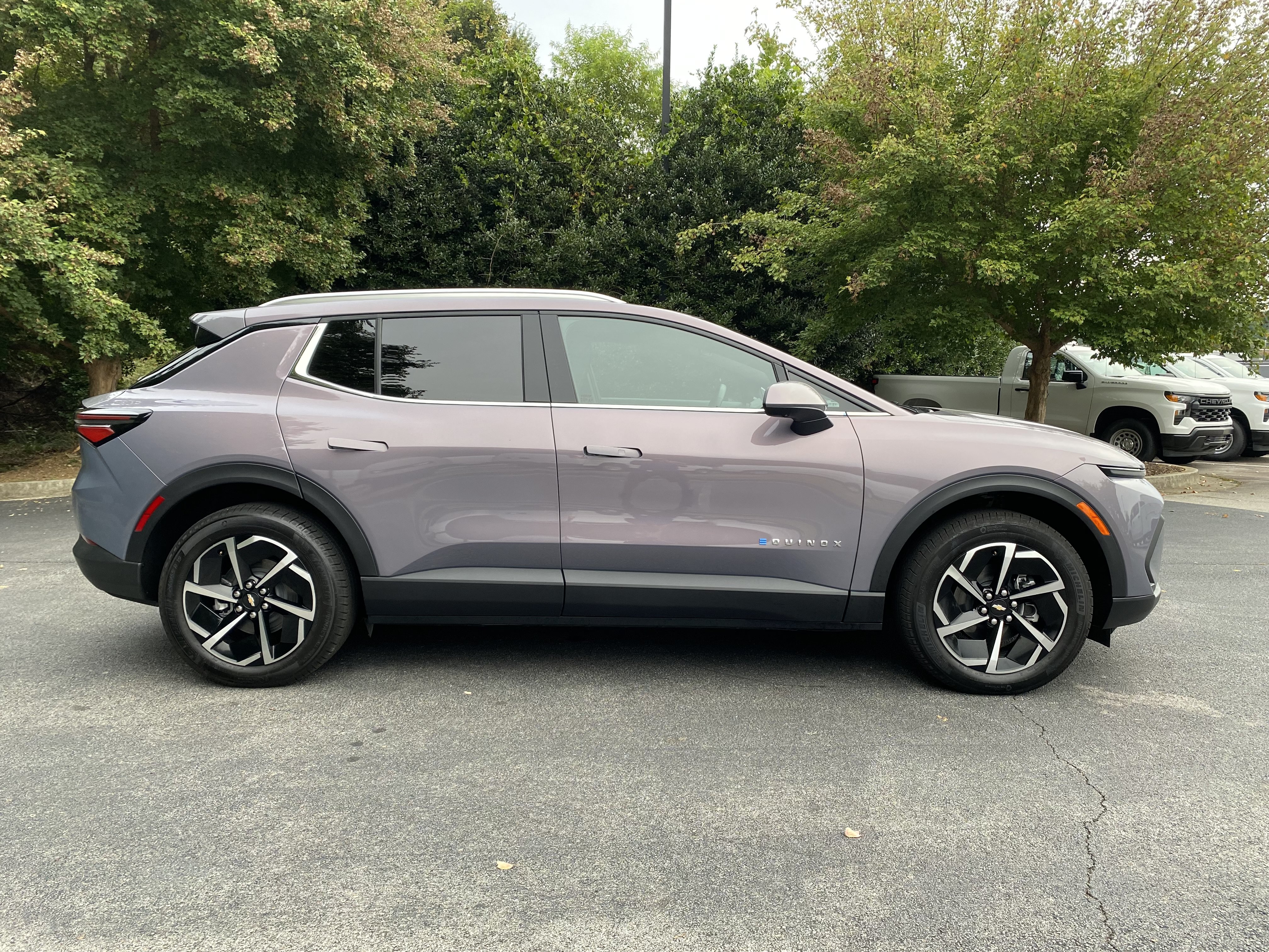 New 2026 Chevrolet Equinox EV LT AWD/4WD image 10