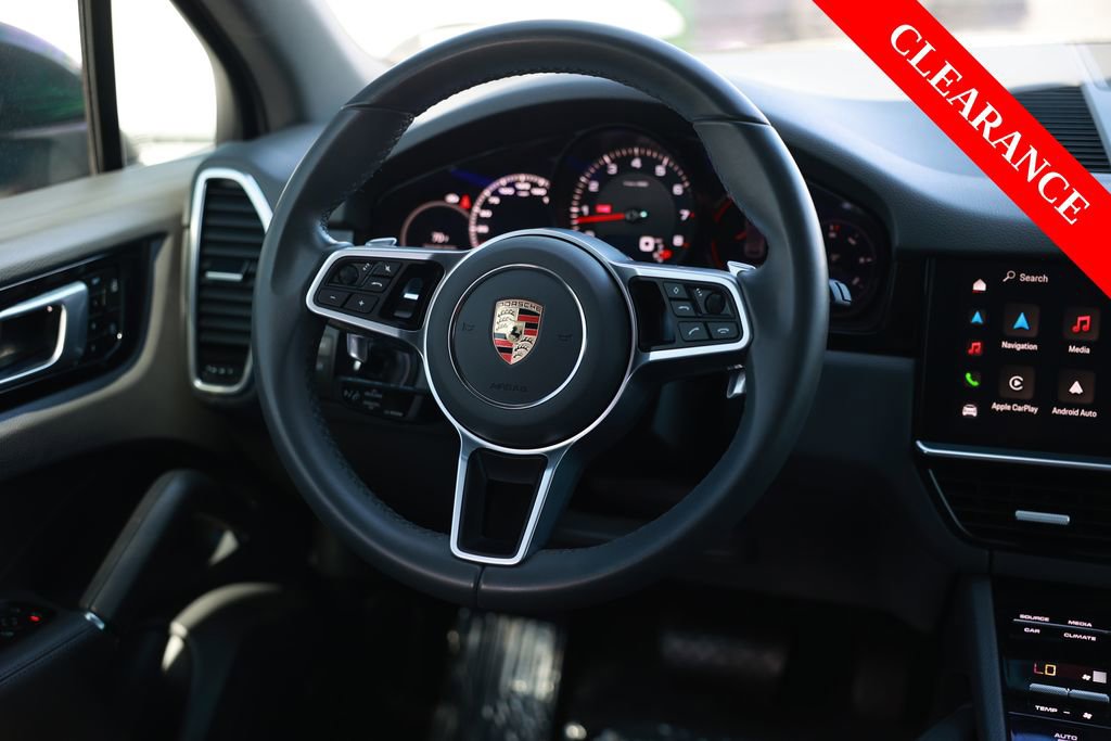 Used 2023 Porsche Cayenne Platinum Edition AWD/4WD image 26