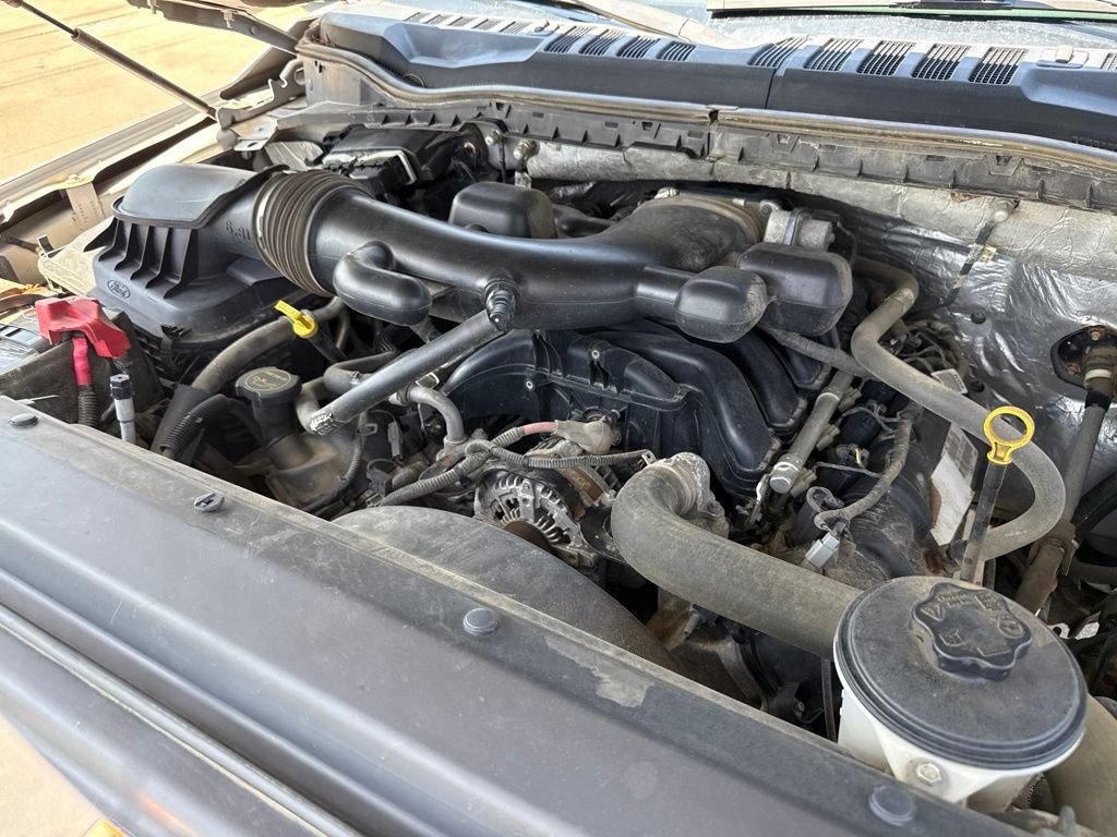 Used 2017 Ford F550 4x4 Regular Cab Super Duty image 36