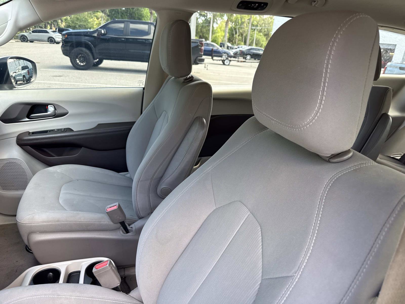 Used 2019 Chrysler Pacifica LX image 20