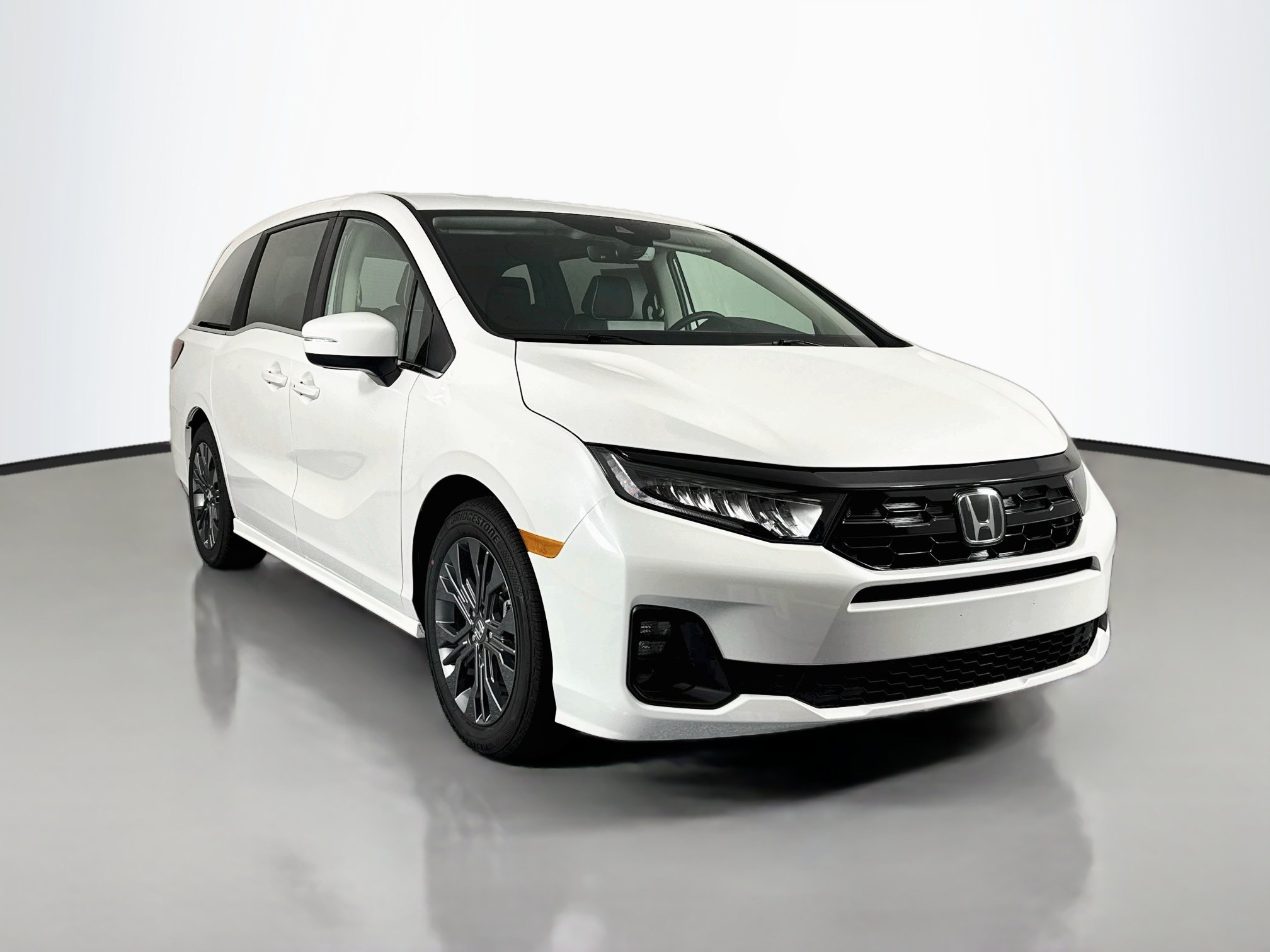 New 2027 Honda Odyssey Touring image 3