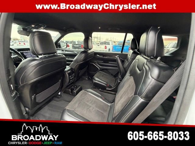 Used 2021 Jeep Grand Cherokee L Altitude image 14