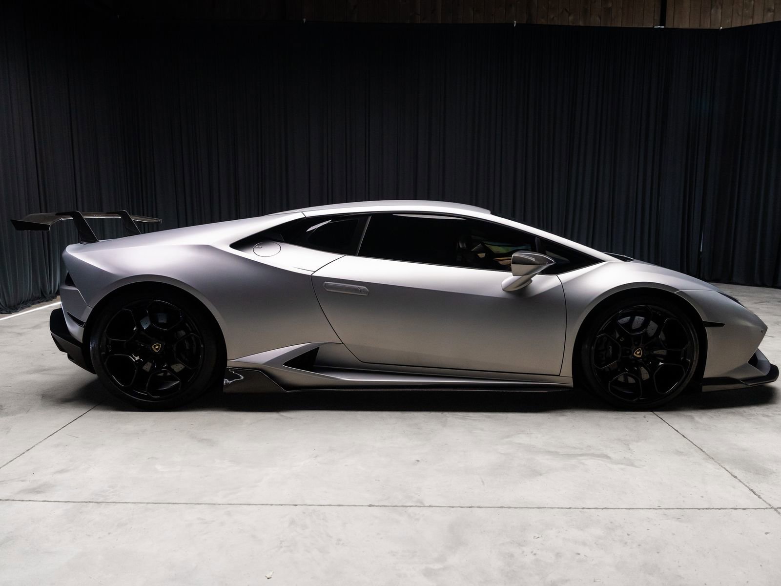 Used 2015 Lamborghini Huracan LP 610-4 image 15