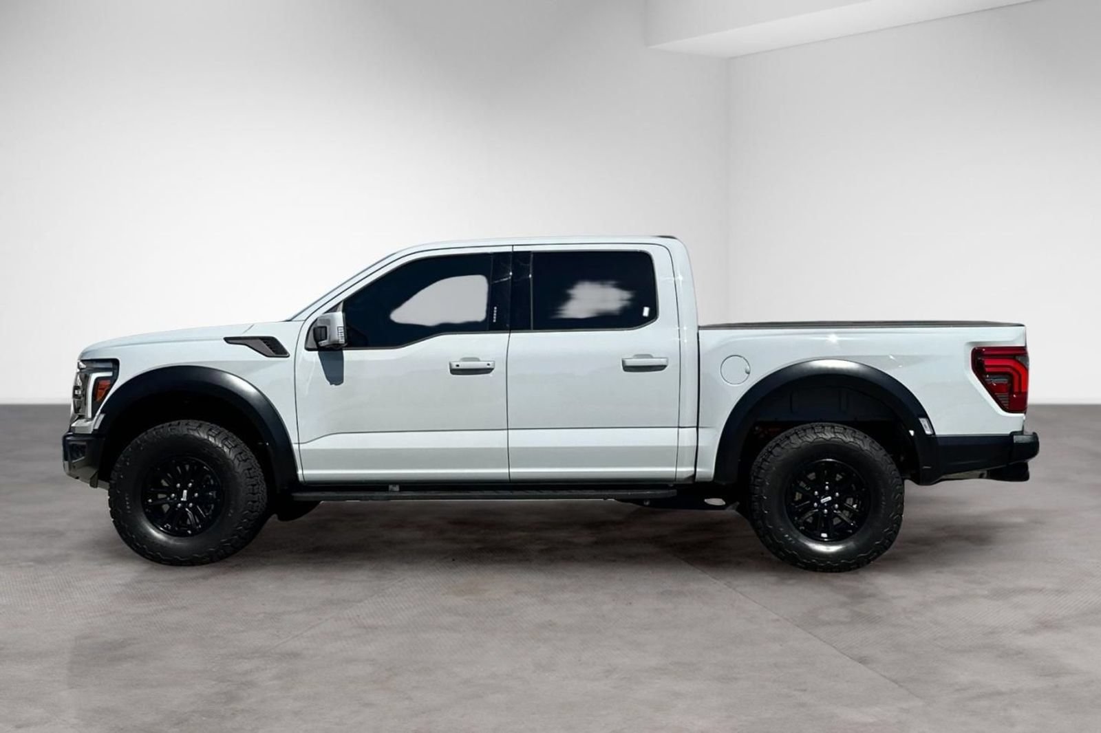 Used 2024 Ford F150 Raptor AWD/4WD image 2