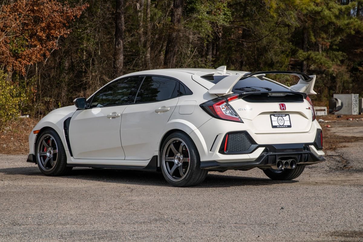 Used 2018 Honda Civic Type R image 10