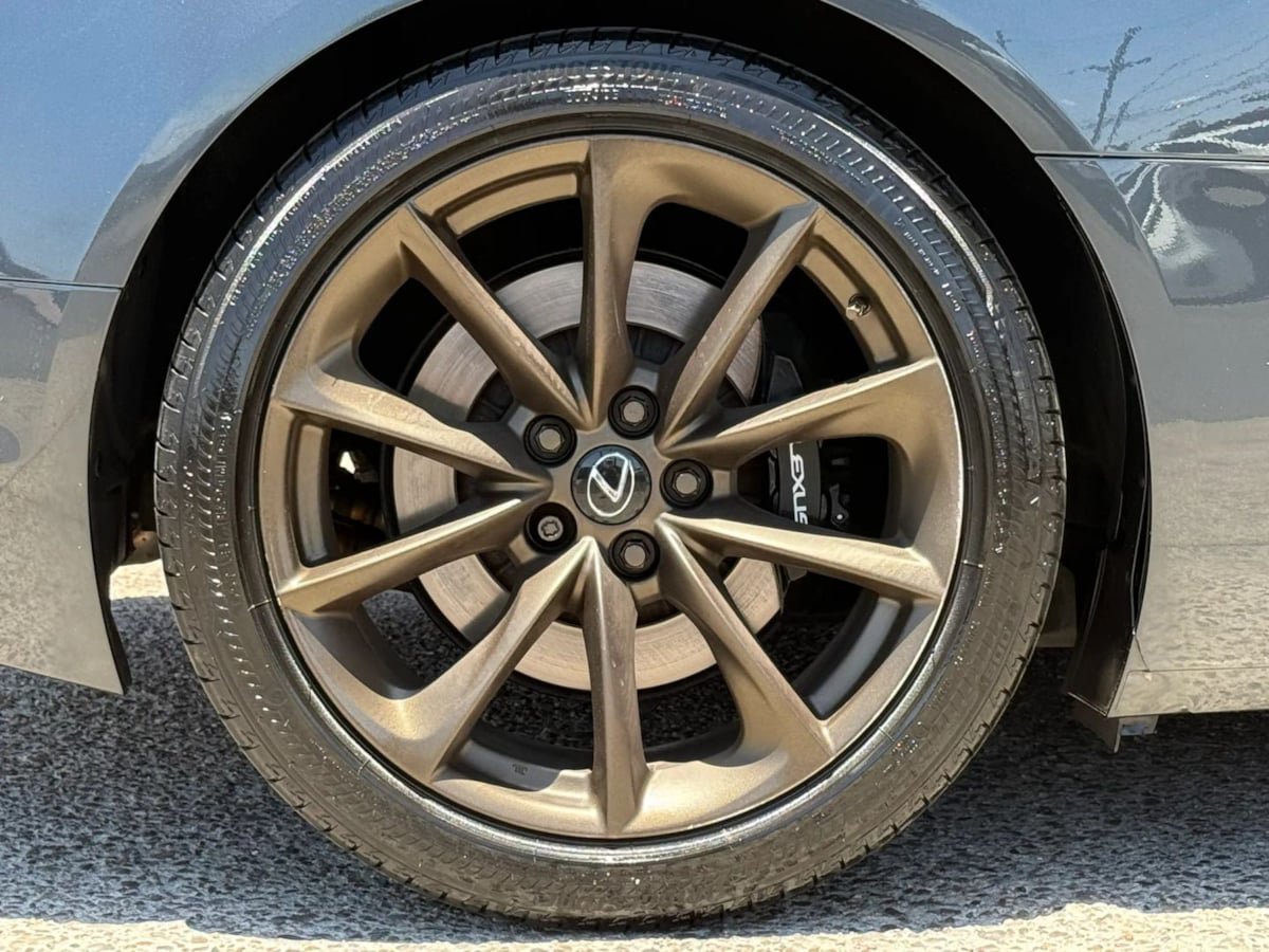 Used 2018 Lexus LC 500 Coupe w/ Touring Package RWD image 25