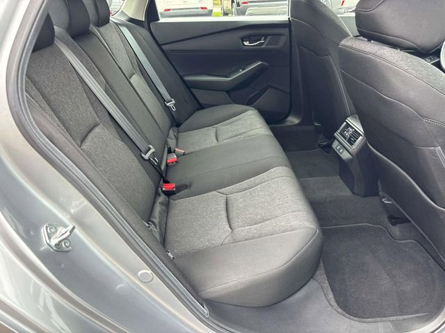 Used 2025 Honda Accord SE image 15
