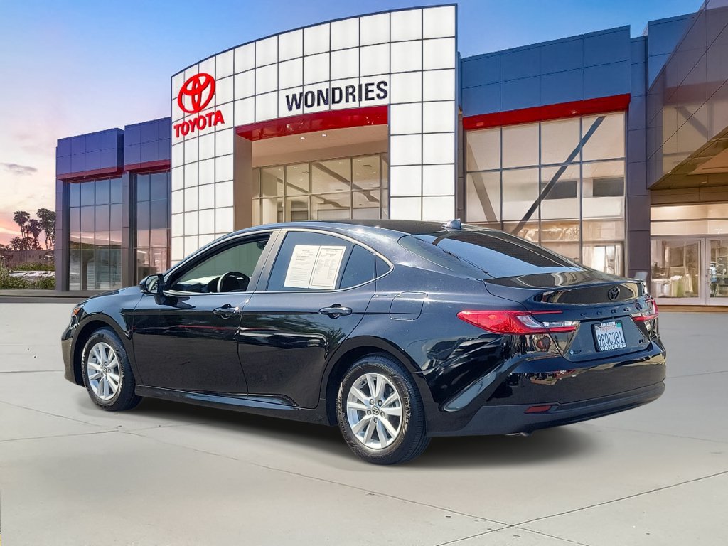 Used 2025 Toyota Camry LE w/ Convenience Package FWD image 4