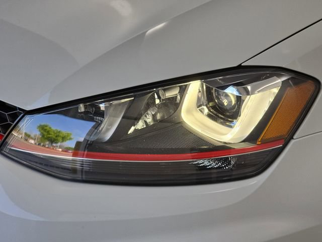 Used 2017 Volkswagen GTI Sport image 27