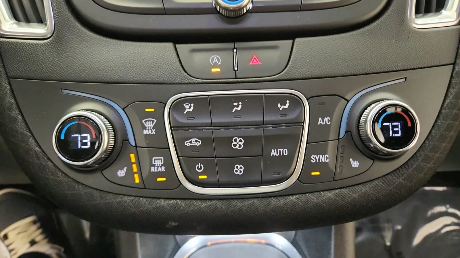 Used 2020 Chevrolet Malibu LT image 28